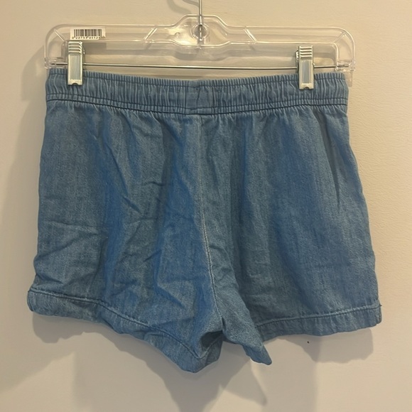 Set of 2! Old Navy girls shorts. Size XL (14-16). Chambray - Picture 8 of 11